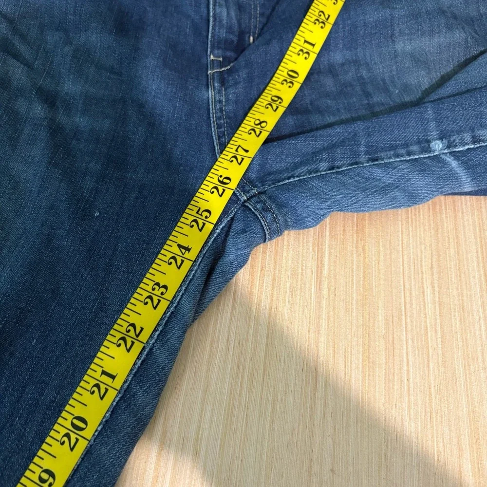 Signature Levis Jeans Womens 34 X 26 Blue Denim Mid Rise Skinny Crop